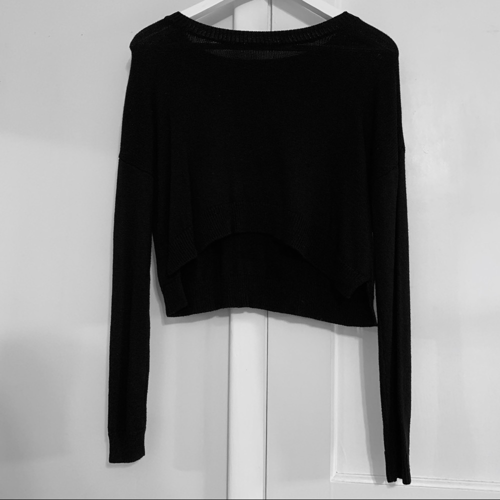 Black crop sweater